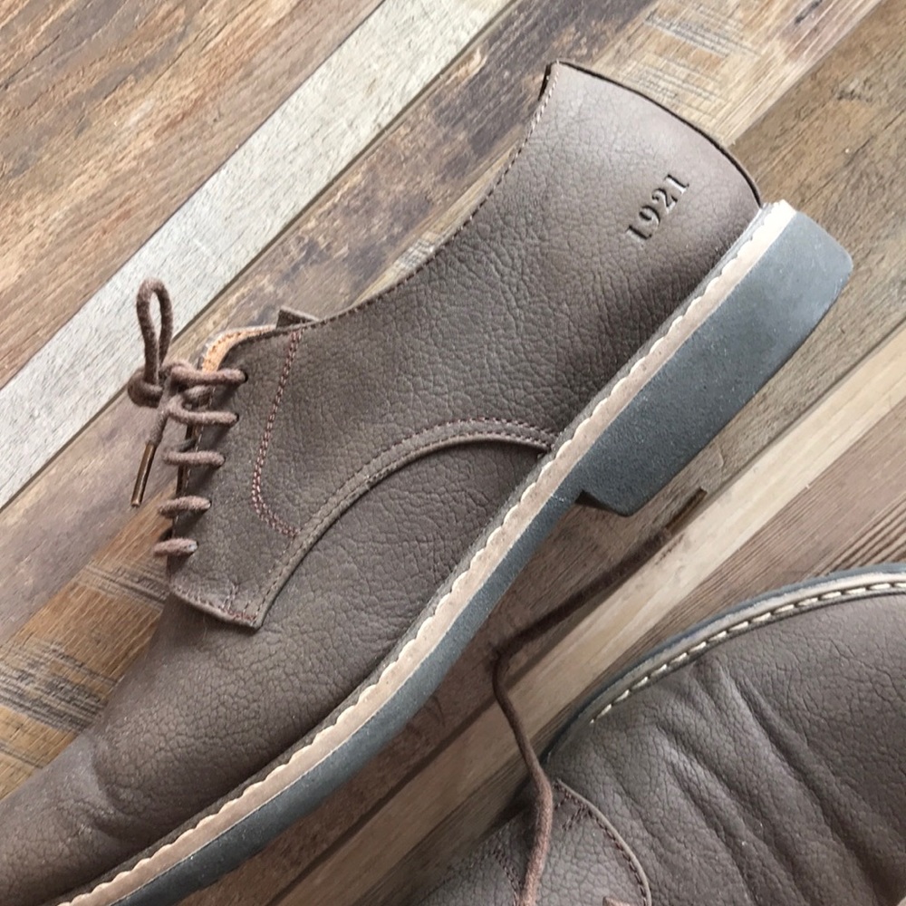 Men’s brown dress shoe - Picture 7 of 7